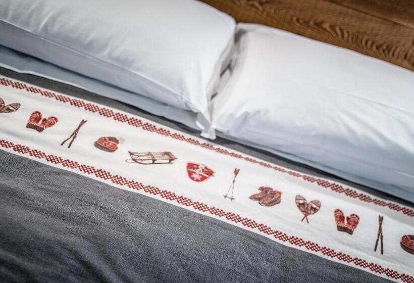 اتاق خانوادگی با چشم‌انداز کوه, Villamour Boutique Hotel & Spa