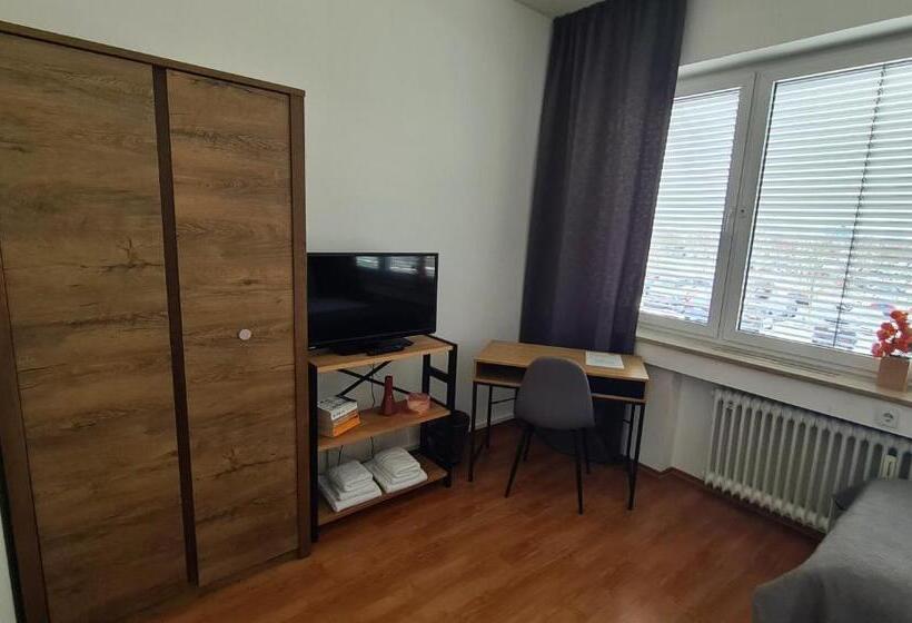 Quarto Estandar Banheiro Compartilhado, Horn Gästehaus