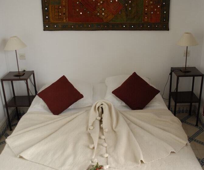 Chambre Triple Supérieure, Dar Zemrane