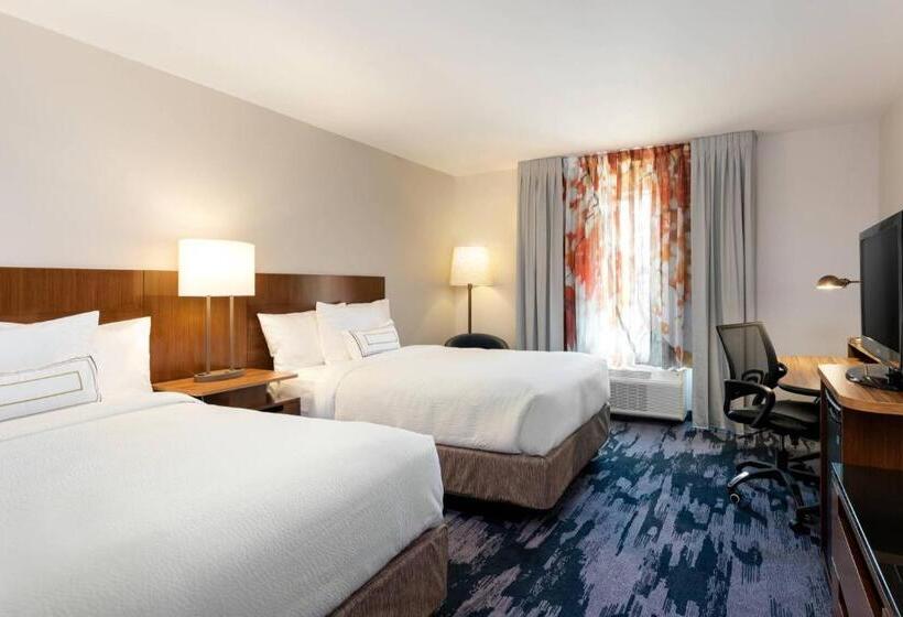 ２ダブルベッドのスタンダードルーム, Fairfield Inn & Suites Savannah Airport