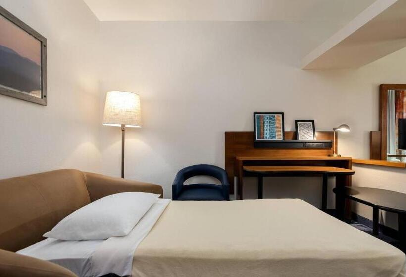 キングサイズベッドのスタンダードルーム, Fairfield Inn & Suites Savannah Airport