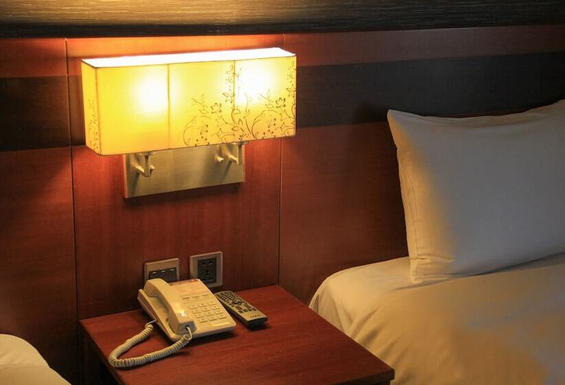 اتاق لوکس چهار تخته, Guide Hotel Hsinchu Zhongyang