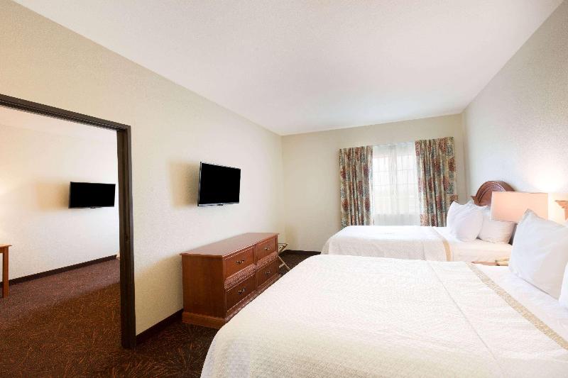 Президентский Люкс, Holiday Inn Express Ponca City, An Ihg