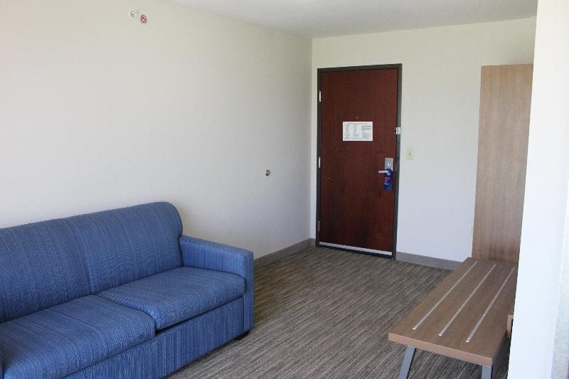 Люкс Кровать Кинг, Holiday Inn Express Ponca City, An Ihg