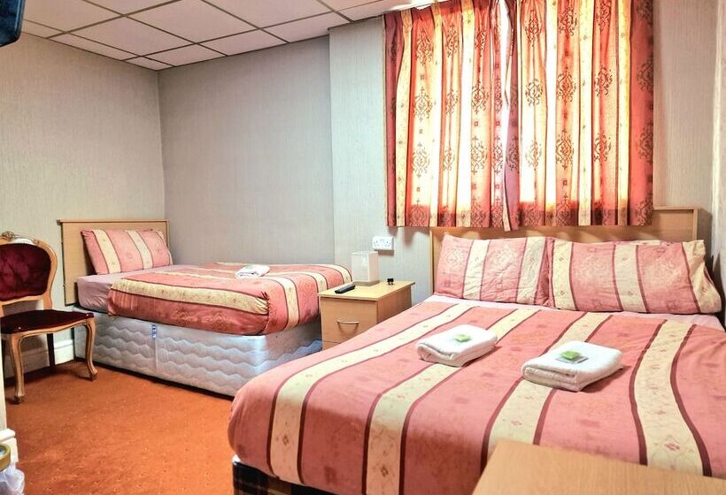 Quarto Triplo Estandar, The Albany