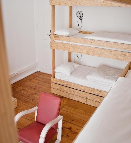 Quarto Familiar, Independente Príncipe Real