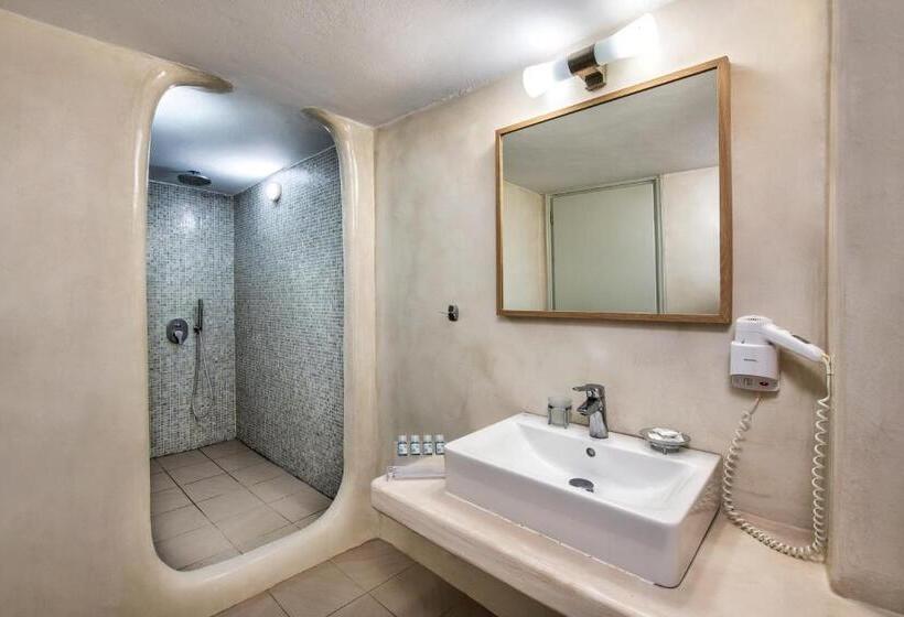 اتاق استاندارد سه تخته با چشم‌انداز, Kokkinos Villas