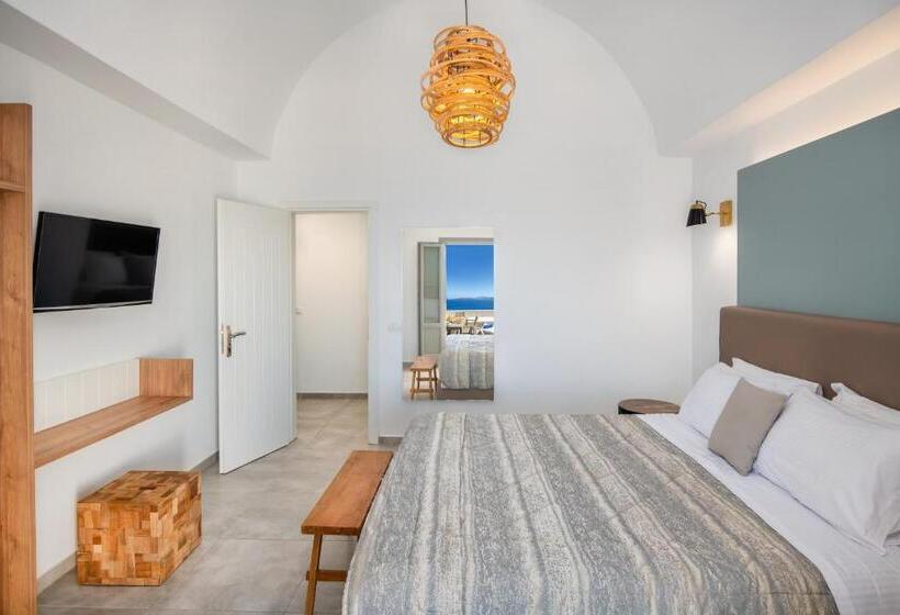 سوییت لوکس, Kokkinos Villas