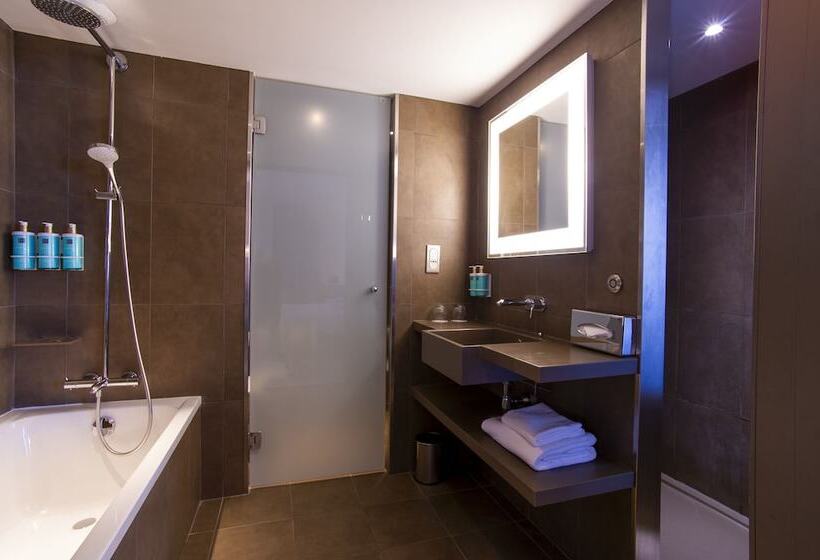 Quarto Executivo, Novotel Lyon Centre Confluence Bord De Saone