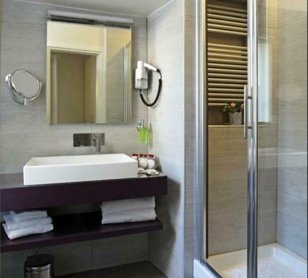 סוויטת ג'וניור, Trevi Palace Luxury Inn