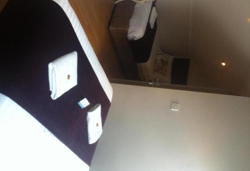 اتاق استاندارد, Abbey Lodge B&b