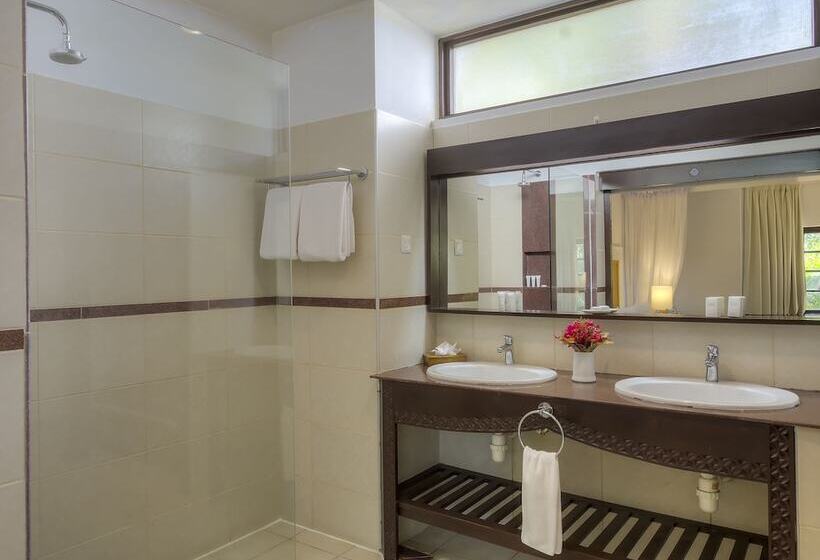اتاق استاندارد با چشم‌انداز باغ, Diamonds Leisure Beach & Golf Resort
