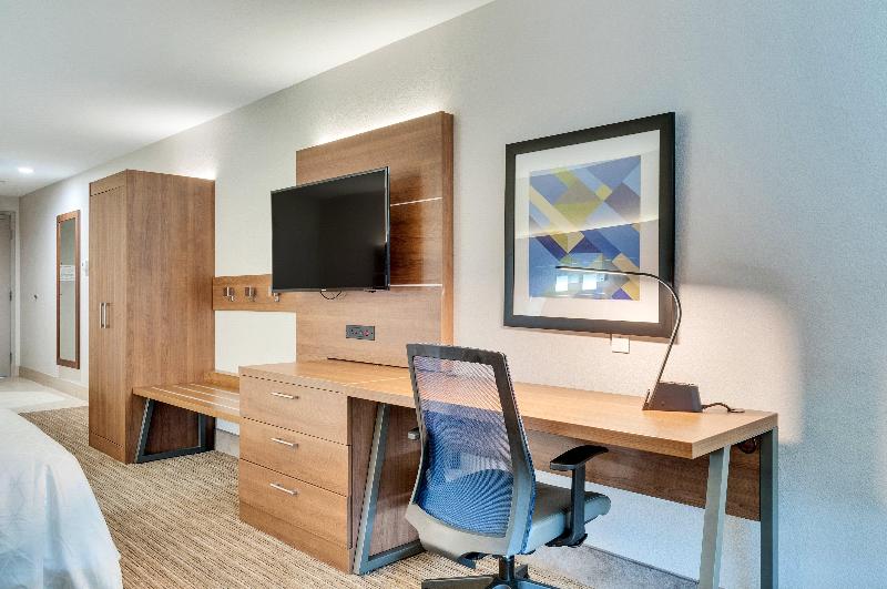 Номер Стандарт, Holiday Inn Express Hotel & Suites Lake Elsinore, An Ihg