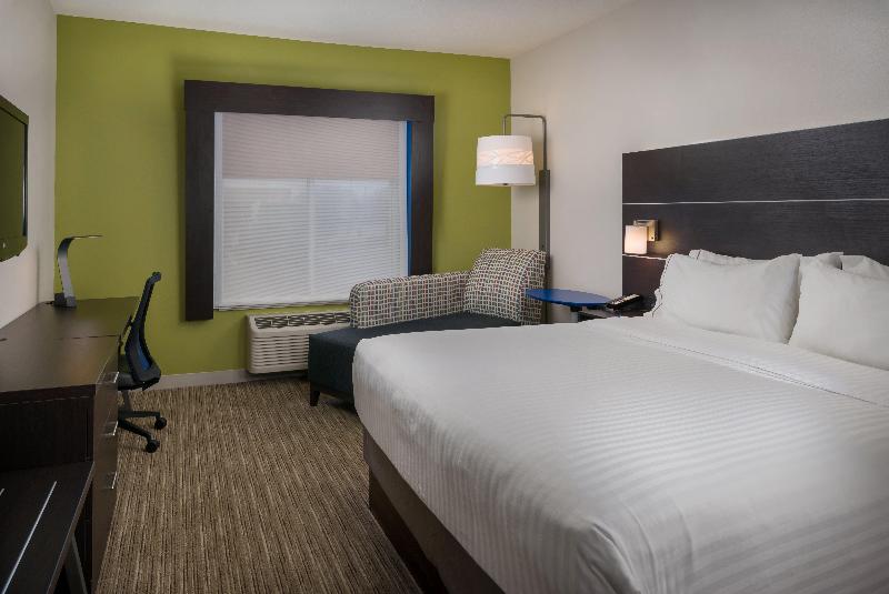 Люкс Кровать Кинг, Holiday Inn Express Lawrence, An Ihg