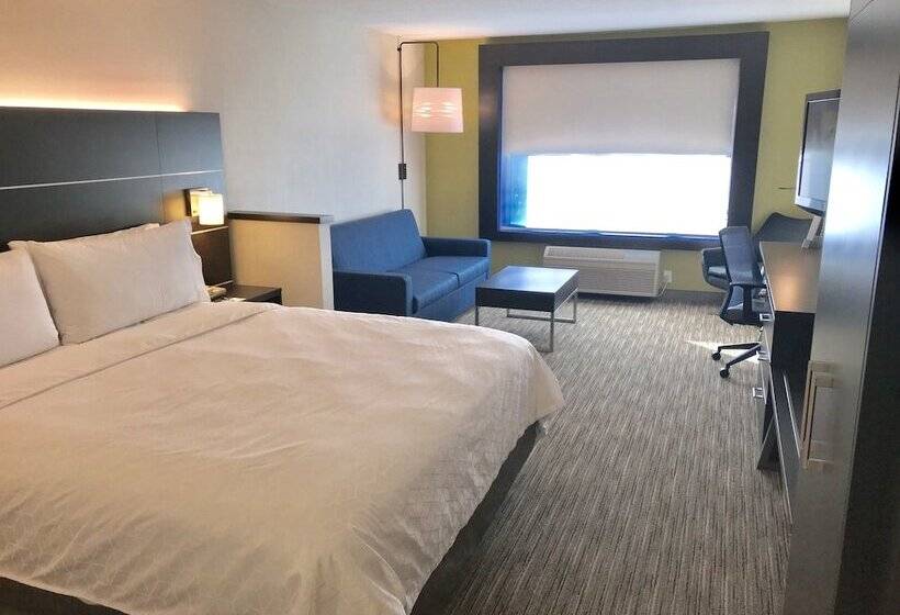스위트, Holiday Inn Express & Suites Tracy, An Ihg