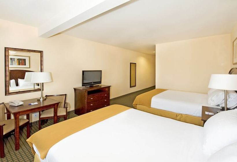 Номер Стандарт, Holiday Inn Express & Suites Willcox By Ihg