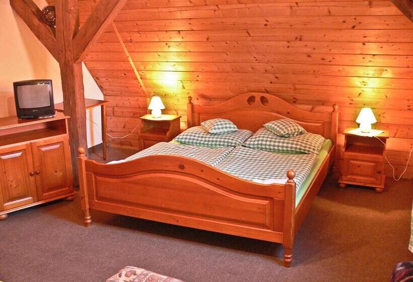 Quarto Estandar, Svaty Hubert