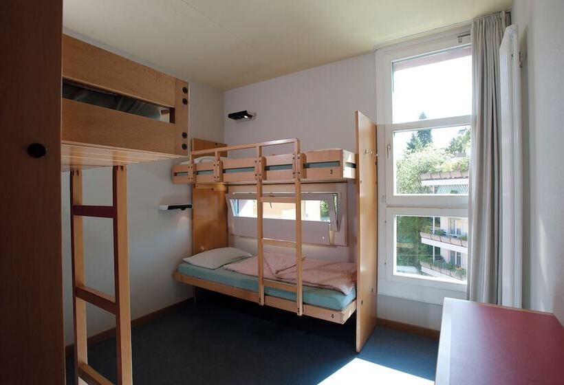 Quarto Quadruplo Estandar Banheiro Compartilhado, Zurich Youth Hostel