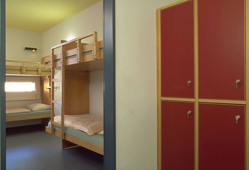 Quarto Estandar Banheiro Compartilhado, Zurich Youth Hostel