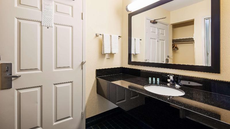 Номер Стандарт, Holiday Inn Express Hotel & Suites Cullman By Ihg
