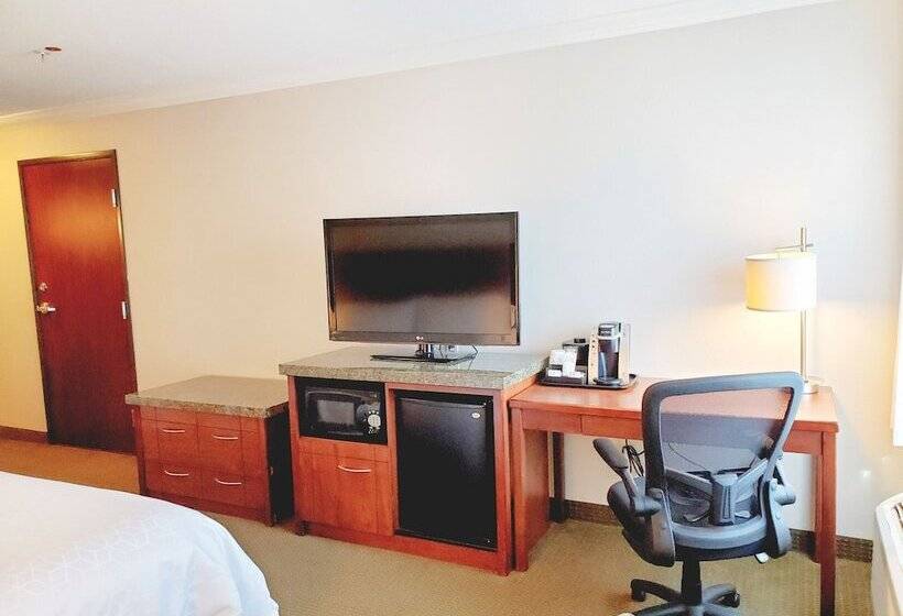 Номер Стандарт, Holiday Inn Express Hotel & Suites Portland Northwest Downtown, An Ihg