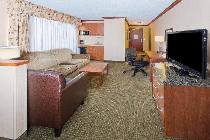 Люкс Кровать Кинг, Holiday Inn Express Hotel & Suites Portland Northwest Downtown, An Ihg