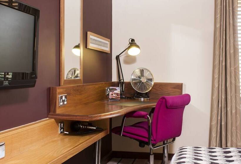 Семейный Номер, Lodge At Bristol