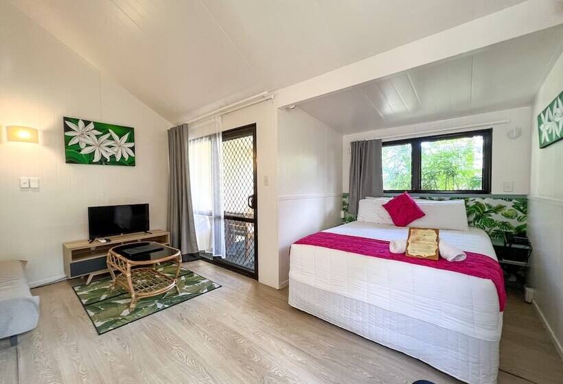 استودیوی استاندارد با چشم‌انداز دریا, Castaway Resort
