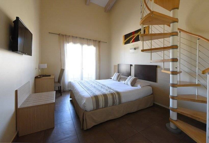 Family Room, A Madonetta