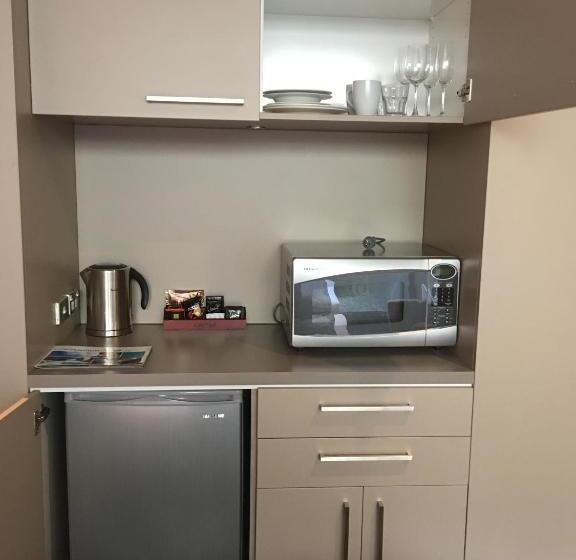 2 Bedrooms Apartment Lake View, Highview Apartments