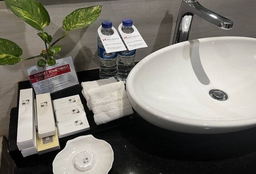 Номер Deluxe, Swiss Belhotel Silae Palu