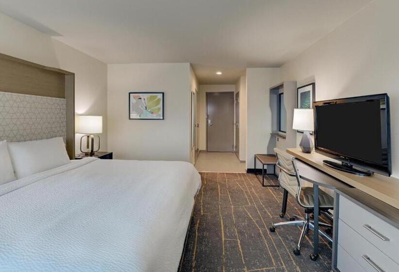 이그제큐티브 룸 킹사이즈 침대, Holiday Inn Mobile Airport, An Ihg