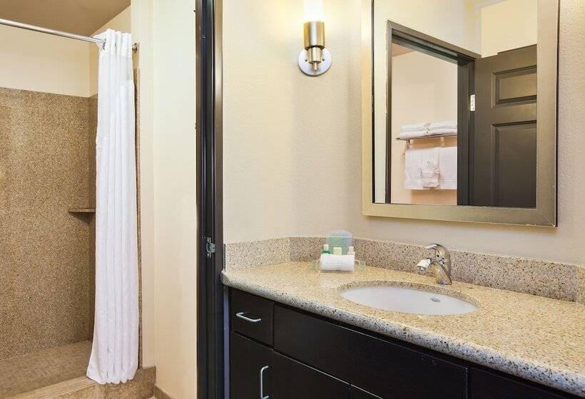 스탠다드 룸, Holiday Inn Oceanside Marina Camp Pendleton, An Ihg