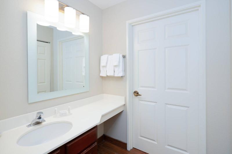 Люкс Кровать Кинг, Towneplace Suites Rochester