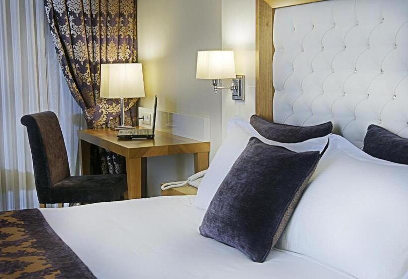 اتاق استاندارد یک نفره, Tugcu Hotel Select