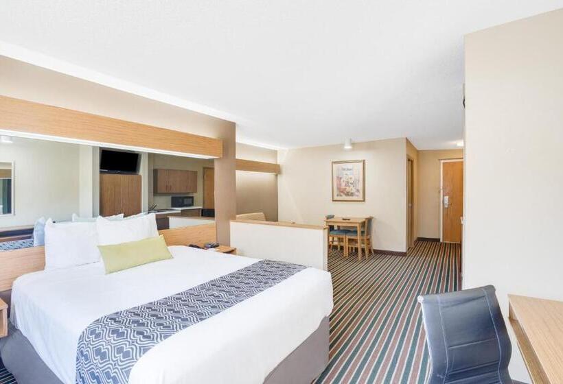 Deluxe Suite King Bed, Microtel Inn & Suites By Wyndham Pigeon Forge