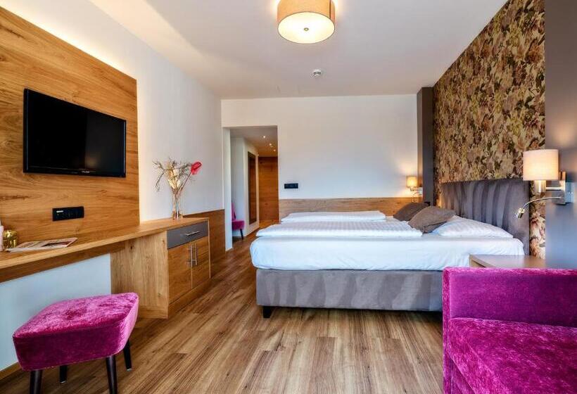 Номер Deluxe, Stadthotel Eggerbräu
