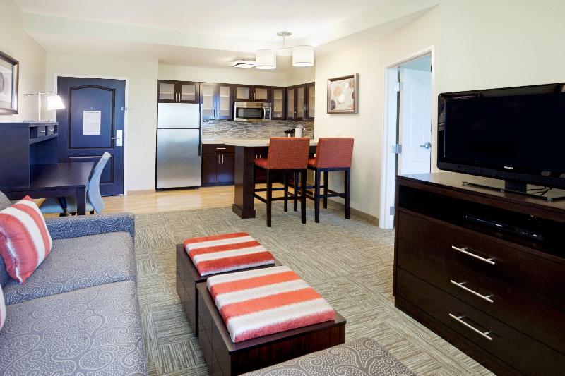 带大床的套房, Staybridge Suites San Antonio Stone Oak, An Ihg