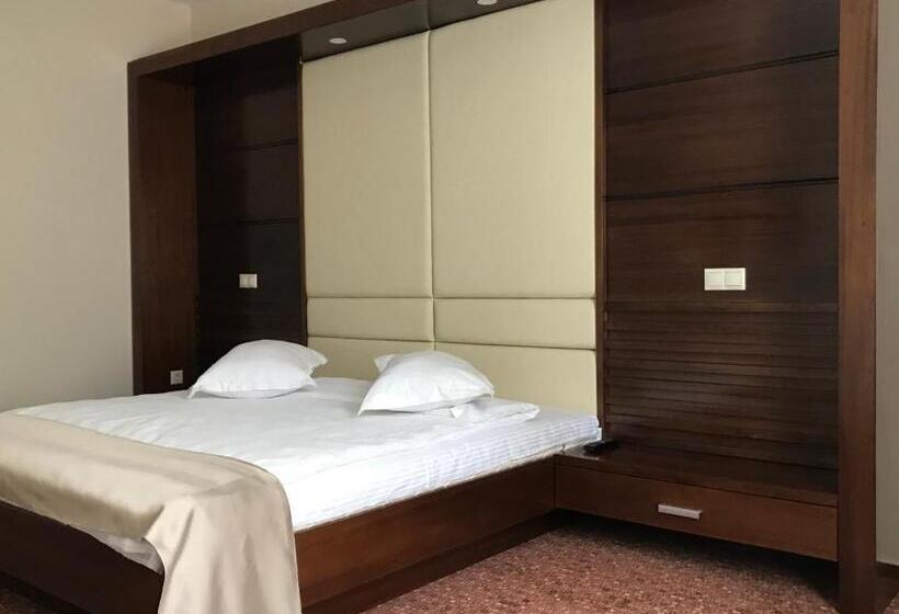 标准单人间, Best