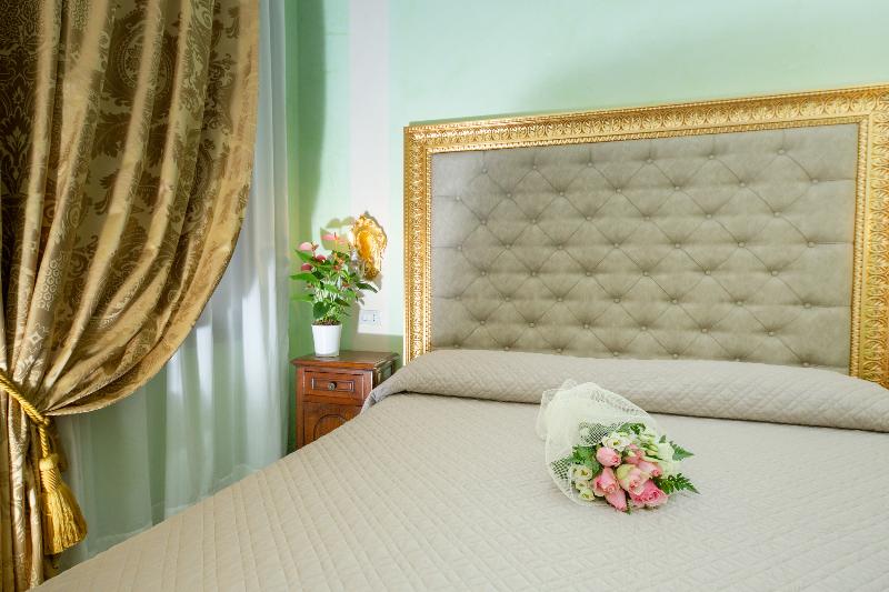 스탠다드 룸, Holiday Inn Express & Suites Wilson Downtown, An Ihg