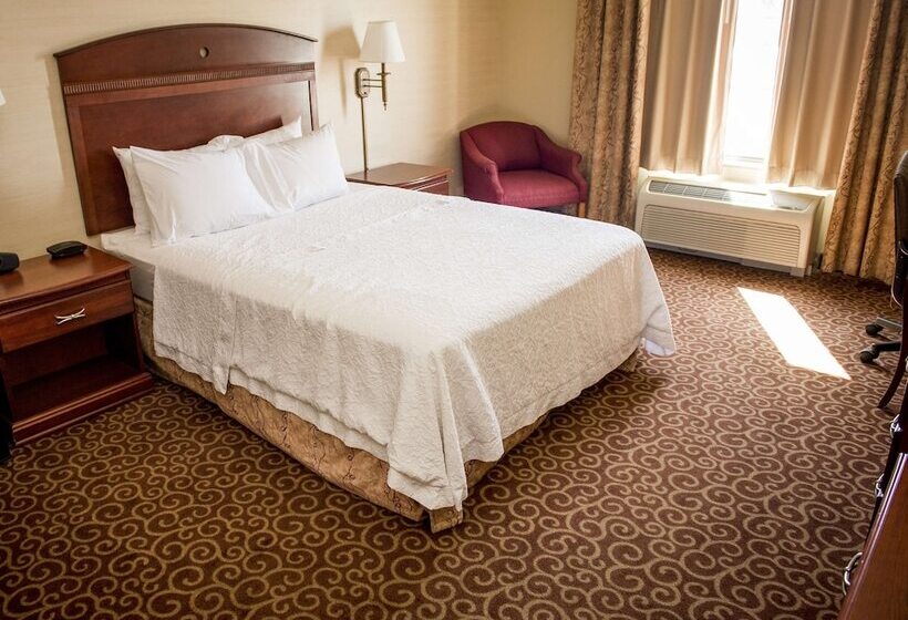 장애인을 위한 스탠다드 룸, Hampton Inn Plover/stevens Point
