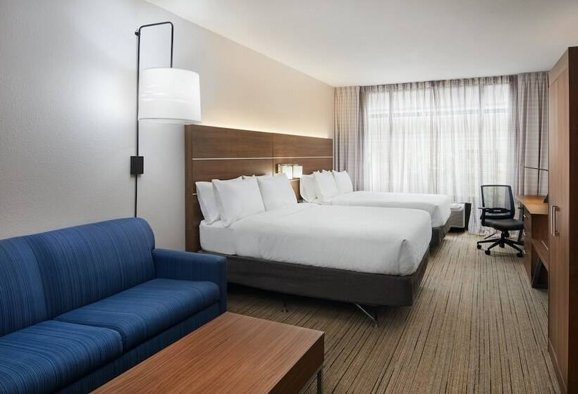 스위트, Holiday Inn Express Hotel & Suites Pensacola West Navy Base, An Ihg