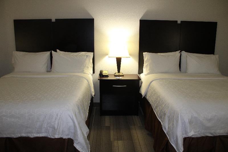 장애인을 위한 스위트, Holiday Inn Express And Suites Heber Springs, An Ihg