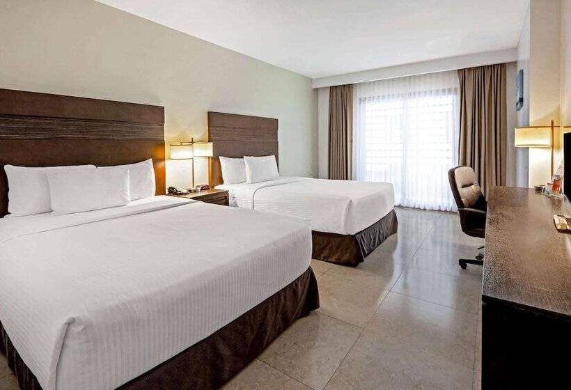 חדר משפחתי דלוקס, Wyndham Garden Cancun Downtown