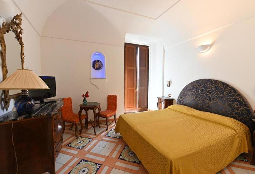 Номер Стандарт с Балконом, Croce Di Amalfi