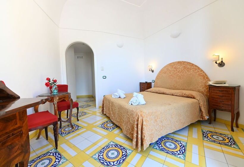 Номер Стандарт, Croce Di Amalfi