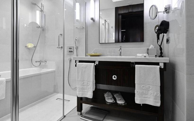 Номер Стандарт, Crowne Plaza Bursa Convention Center & Thermal Spa, An Ihg