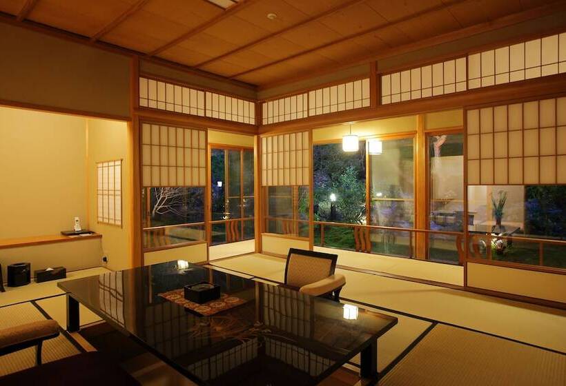 Номер Deluxe, Unzen Hanzuiryo By Onko Chishin