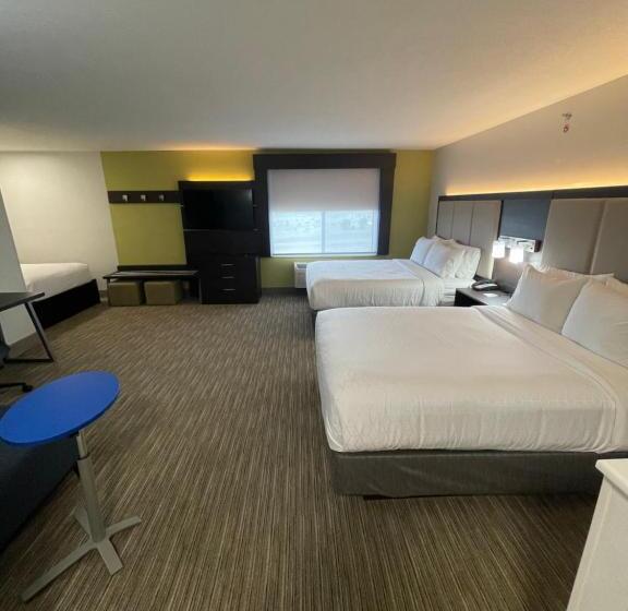 Люкс с гидромассажем, Holiday Inn Express Hotel & Suites Las Vegas, An Ihg