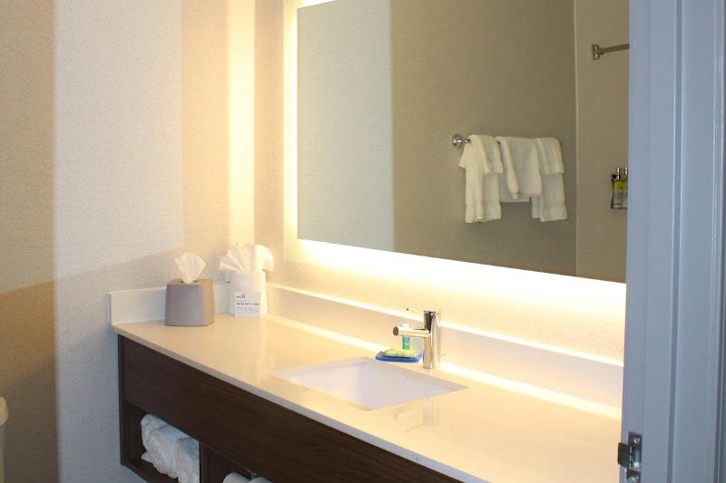 Номер Стандарт, Holiday Inn Express Hotel & Suites Raton, An Ihg